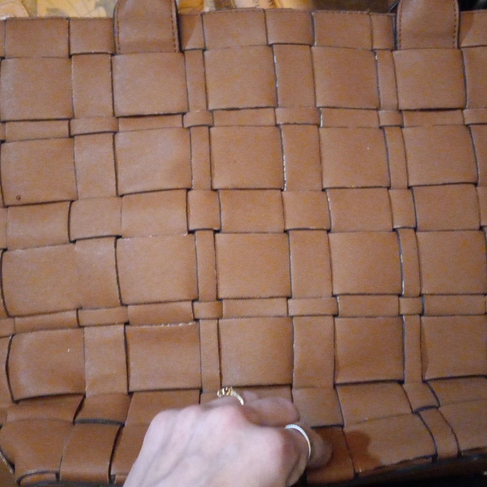 Purse - Picture 2 of 3
